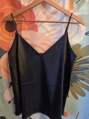 Rock & Republic Black Top with Branded Neck Label NWOT